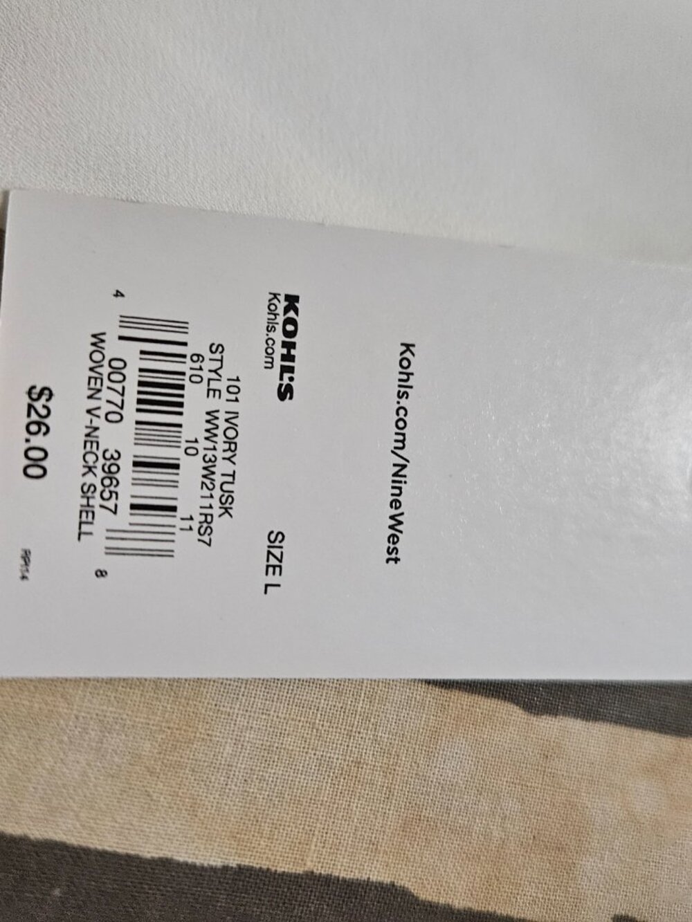 Nine West - Ivory V-Neck Tank Shell-Size L - Picture 6 of 7